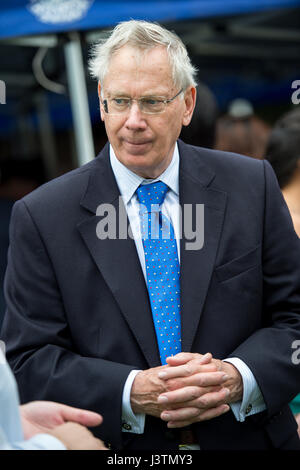 Prinz Richard, Duke of Gloucester bei einem Besuch in Hong Kong Cricket Club, Hong Kong SAR, China Prinz Richard des Hauses von Windsor und 24 t ist Stockfoto