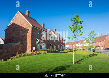 Neue Häuser auf einem privaten entwickelten Anwesen in Hagley UK moderne Dorf Gehäuse Stockfoto