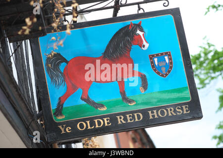 Evesham Worcestershire Ye Olde Red Horse Pub Inn Zeichen UK Stockfoto