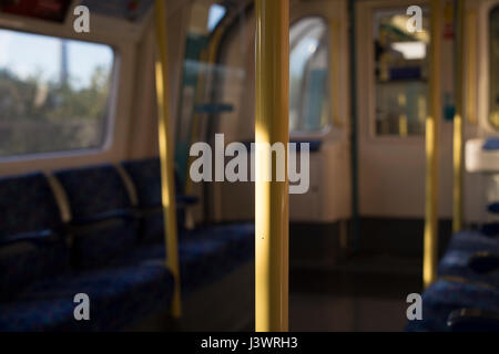 Innere Leere Jubilee Line-Zug. Stockfoto