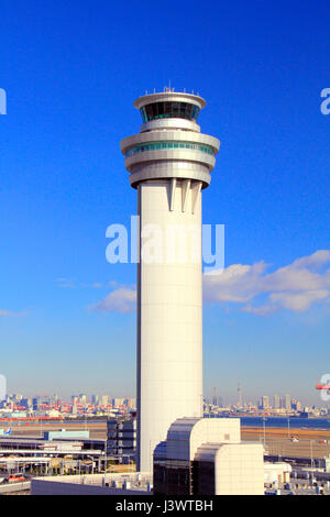 Tokio Haneda Flughafen Kontrollturm Stockfoto