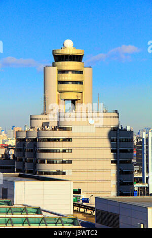 Tokio Haneda Flughafen Kontrollturm Stockfoto