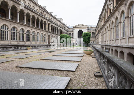 Im inneren Hof des Krankenhauses Hotel-Dieu in Paris Stockfoto