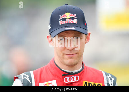 Hockenheim, Deutschland. 7. Mai 2017. Mattias Ekstroem Schwedens von Audi Sport Team Abt im Bild vor der Deutschen Tourenwagen Masters (DTM, beleuchtet. "German Tuoring Auto Masters") Rennen auf dem Hockenheimring in Hockenheim, Deutschland, 7. Mai 2017. Foto: Uwe Anspach/Dpa/Alamy Live News Stockfoto