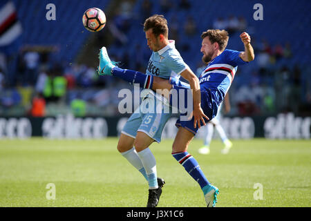 Italien, Rom, Mai 7. 2017:Lombardi in Aktion während des Fußballspiels Seria A Italian zwischen S.S. Lazio gegen UC Sampdoria Genua im Olympiastadion in Rom am 7. Mai 2017. Stockfoto