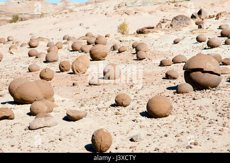 Stein Kugeln - Ischigualasto Provincial Park - Argentinien Stockfoto