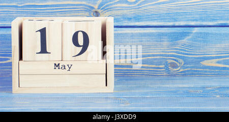 Vintage Foto, 19. Mai. Datum 19. Mai Holzwürfel Kalender, Textfreiraum für Text an Bord Stockfoto