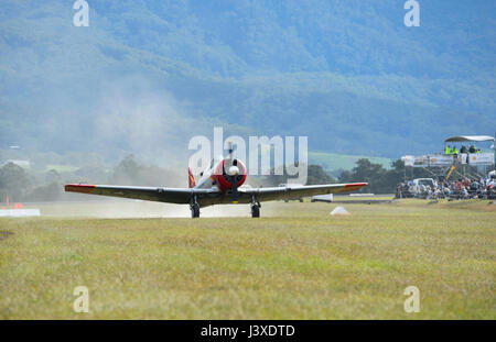 North American T - 6G Texan Warbirds bei Wings over Illawarra 2017 Airshow, Albion Park, NSW, Australien Stockfoto