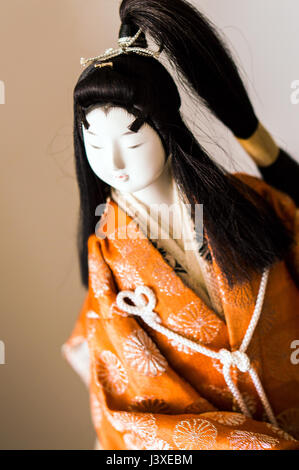Geisha Frau Figur in Studioumgebung Stockfoto