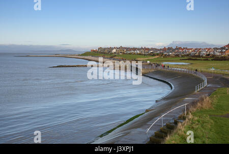 Blick auf Sandylands in der Nähe von Morecambe aus niedrigeren Heysham, Lancaster, Lancashire. Stockfoto