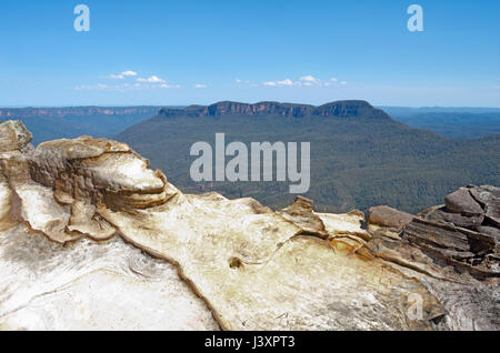 Montieren Sie einsam und Jamison Valley Blue Mountains außerhalb Katoomba new South Wales wales Australien Stockfoto