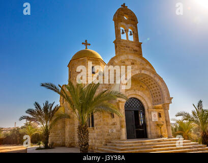 John Baptist griechisch-orthodoxe Kirche in der Nähe von Jordans Jesus Taufe Website John Baptist Bethanien jenseits des Jordans.  Tatsächliche Taufstätte Jesu.  Jordan Riv Stockfoto