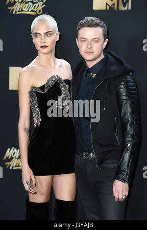 Cara Delevingne und Dane DeHaan, Teilnahme an der 2017 MTV Movie und TV Awards statt auf The Shrine Auditorium in Los Angeles, USA. Stockfoto