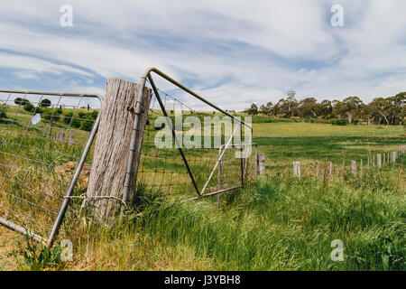 Rustikalen Bauernhof Fechten Stockfoto