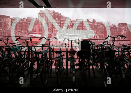 Ceentral Bahnhof-Fahrrad-Parkplatz Stockfoto