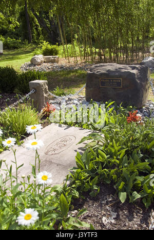 Das Grab von Pearl S. Buck, Autor von "Die gute Erde", in der Pearl S. Haus - Green Hills Farm - in Bucks Co., Pennsylvania. Stockfoto