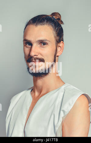 Porträt von Masseur im Wellness-Salon Stockfoto