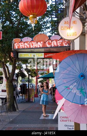 Fan Tan Cafe in der Nähe von Fan Tan Alley in Victoria (British Columbia) Chinatown, das älteste in Kanada und zweite nach San Francisco in Nordamerika. Stockfoto