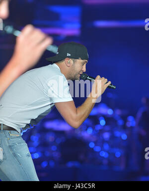 Rock den Ozean Tortuga Music Festival - Tag 1 - Performances mit: Luke Bryan wo: Fort Lauderdale, Florida, Vereinigte Staaten, wann: 7. April 2017 Kredit: Johnny Louis/WENN.com Stockfoto