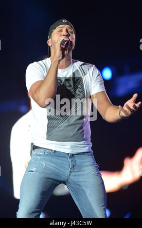 Rock den Ozean Tortuga Music Festival - Tag 1 - Performances mit: Luke Bryan wo: Fort Lauderdale, Florida, Vereinigte Staaten, wann: 7. April 2017 Kredit: Johnny Louis/WENN.com Stockfoto