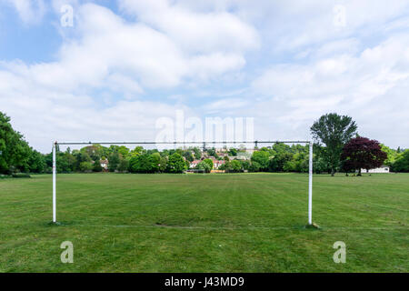 Warren Avenue Spielfelder in Bromley, Südlondon. Stockfoto