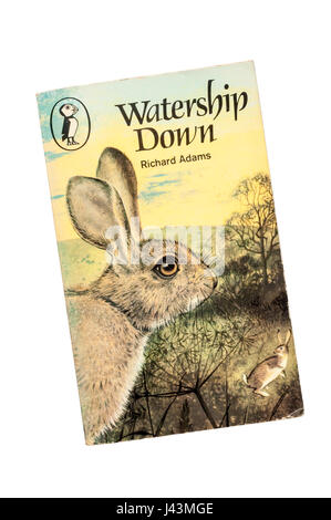 Eine Taschenbuchausgabe von Watership Down von Richard Adams.  Zuerst veröffentlicht in 1972. Stockfoto