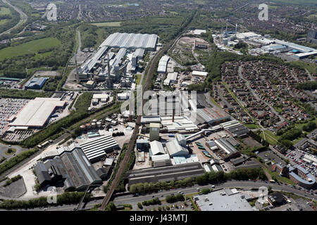 Luftaufnahme von Pilkingstons Glasfabrik, St Helens, Großbritannien Stockfoto