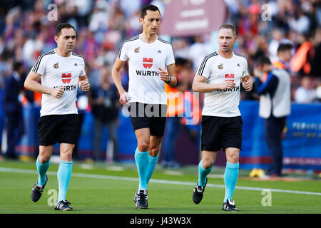 Barcelona, Spanien. Bildnachweis: D. 6. Mai 2017. Jose Maria Sanchez (Schiedsrichter) Fußball: Spanische Primera Division "Liga Santander" match zwischen FC Barcelona 4-1 FC Villarreal im Camp Nou in Barcelona, Spanien. Kredit: D. Nakashima/AFLO/Alamy Live-Nachrichten Stockfoto