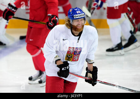 Paris, Frankreich. 8. Mai 2017. Trainingseinheit vor dem Eishockey-WM-Spiel Tschechien gegen Finnland, in Paris, Frankreich, am 8. Mai 2017. Jakub Voracek (CZE) Credit: Michal Kamaryt/CTK Foto/Alamy Live-Nachrichten Stockfoto