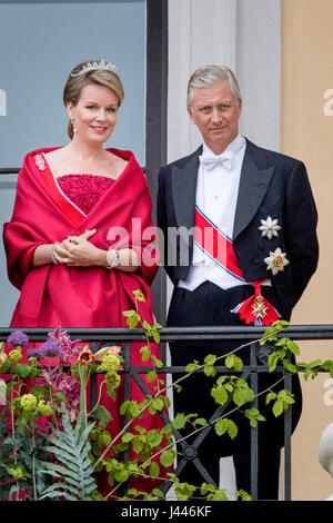 Oslo, Norwegen. 9. Mai 2017. Philippe König und Königin Mathilde von Belgien besuchen die 80. Geburtstagsfeiern von König Harald und Königin Sonja von Norwegen im königlichen Palast in Oslo, Norwegen, 9. Mai 2017. Foto: Patrick van Katwijk POINT DE VUE · KEIN DRAHT-SERVICE · Foto: Patrick van Katwijk/Dutch Photo Press/Dpa/Alamy Live News Stockfoto