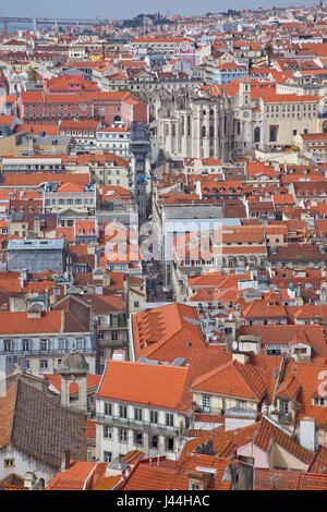 Portugal, Estremadura, Lissabon, Blick über Baixa Bezirk von Castelo de Sao Jorge. Stockfoto