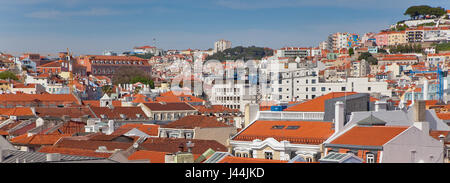 Portugal, Estremadura, Lissabon, Baixa, Panorama Blick über die Dächer. Stockfoto