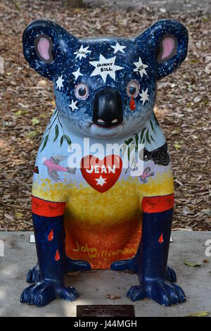 Bunte Koala-Statue in Port Macquarie Koala Hospital. Stockfoto