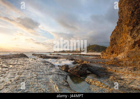 Sonnenaufgang am Elephant Rock, Currumbin, Gold Coast, Australien Stockfoto