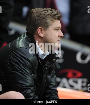 MILTON KEYNES DONS MANAGER KAR MILTON KEYNES DONS V CHELSEA-Stadion: MK MILTON KEYNES BUCKINGHAMSHIRE ENGLAND 31. Januar 2016 Stockfoto