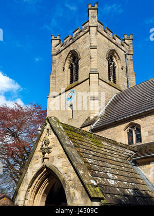 Uhrturm an der St. James Church Boroughbridge North Yorkshire in England Stockfoto