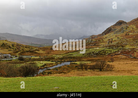 Blick auf die Nantygwryd und Snowdon von Capel Curig Stockfoto