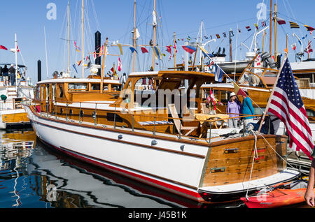 ViCTORIA, BC Kanada CLASSIC BOAT SHOW SEPTEMBER 1,2013: klassische Boote auf dem Display in Victoria Harbour. Stockfoto