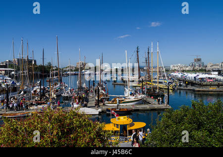 ViCTORIA, BC Kanada CLASSIC BOAT SHOW SEPTEMBER 1,2013: klassische Boote auf dem Display in Victoria Harbour. Stockfoto