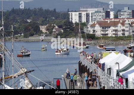 ViCTORIA, BC Kanada CLASSIC BOAT SHOW SEPTEMBER 1,2013: klassische Boote auf dem Display in Victoria Harbour. Stockfoto