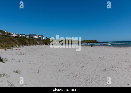 8. Mai 2017, Clonakilty Hafen - Blick auf den Inchydoney Strand befindet sich in West Cork, Irland. Stockfoto