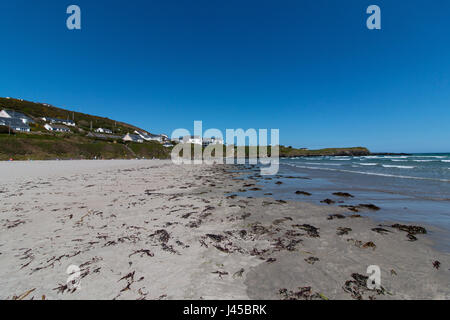 8. Mai 2017, Clonakilty Hafen - Blick auf den Inchydoney Strand befindet sich in West Cork, Irland. Stockfoto