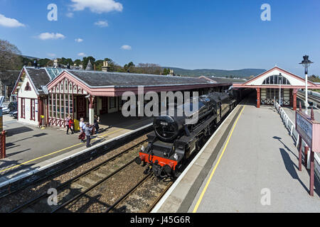 Schwarz fünf 45212 K1 62005 in Aviemore Bahnhof Aviemore Speyside Highland Scotland UK Großbritannien X Tour führt Stockfoto