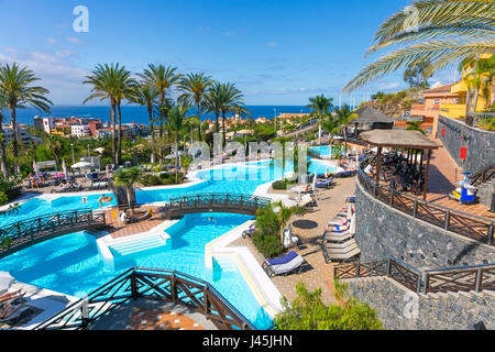 Hotel mit Pool in Teneriffa, Spanien Stockfoto
