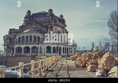 Die alten Constanta Casino, eines der repräsentativsten Wahrzeichen der Stadt am Ufer des Schwarzen Meeres, Rumänien. Stockfoto