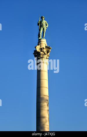 Konföderierter Soldaten & Sailors' Monument. Es zeigt auf der Säule, bestehend aus 13 Granit Blocks ist eine Bronze Konföderierten private stehen Stockfoto