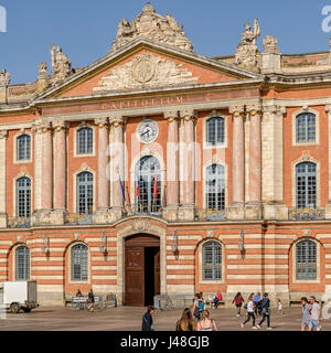 Das Capitolium im Plaza Capitole Rathaus im Zentrum der französischen Stadt Toulouse, Frankreich, Europa Stockfoto