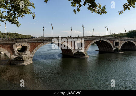 Pont Neuf Brücke, Fluss Garonne, Toulouse, Midi-Pyrenees, Haute-Garonne, Frankreich, Europa Stockfoto