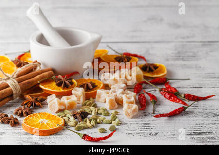 Weihnachten Zutaten und cookies Stockfoto