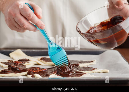 Wie erstelle ich wanting Kekse - Cookies gemacht aus Blätterteig und Schokolade Französisch Stockfoto